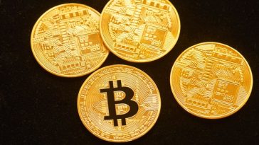 Crypto vs. gold: Which is the best safe haven in a fractured stock market?