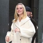 It was a big weekend for Best Supporting Actress hopeful Elle Fanning with two movies doing great business at the box office