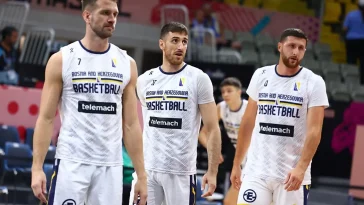 NAKON LAZIĆEVOG ODUSTAJANJA OD REPREZENTACIJE:  Ako se ovako nastavi, neka igraju predsjednik i ostali iz Saveza