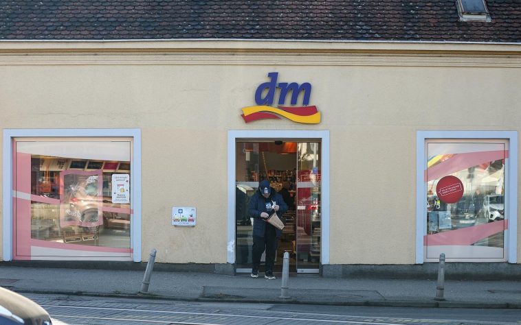 dm otkrio prosječnu plaću svojih zaposlenika u Hrvatskoj