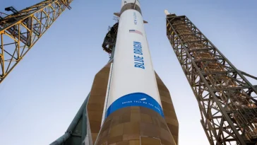 Blue Origin edges closer to orbit routine with first New Glenn booster landing
