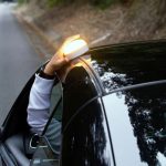 Cuenta atrás para la V16 obligatoria: balizas homologadas por la DGT y opciones de compra