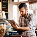 칼럼 | 직접 운영하며 깨달은 ‘중소기업 IT 전략 및 AI 도입이 어려운 이유’