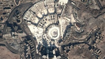 Wirtschaft von oben: Wie Saudi-Arabien den Pilgertourismus mit gigantischen Bauvorhaben antreibt