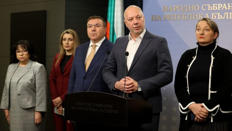 Изведнъж се оказа, че това не е „единственият възможен бюджет“