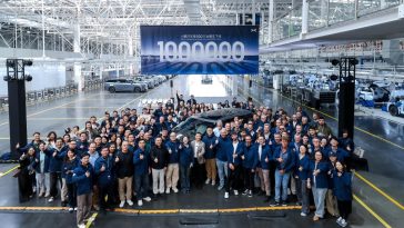 XPeng Celebrates 1 Millionth Vehicle Milestone, Launches X9 Super Range-Extender at Guangzhou Auto Show