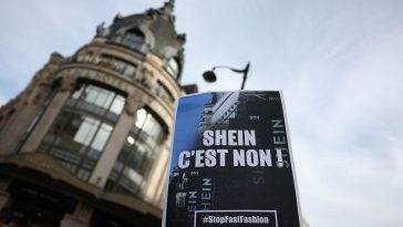 Ilegalne lutke i pištolji na Sheinu – Pariz traži gašenje platforme