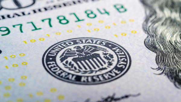 Fed bo v sredo potrdil še en obrestni rez, stavijo trgi