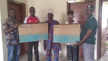 Oyo APC Secretariat Receives LED TVs from Guber Aspirant, Ololade Bakare