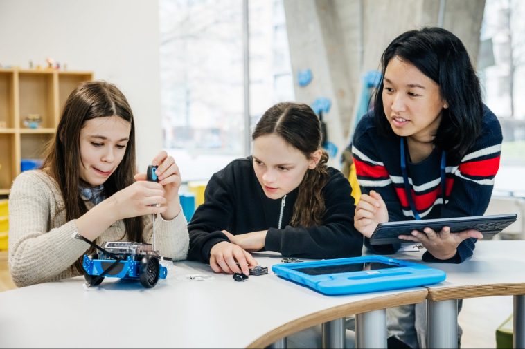 Inspire the Next Generation of Scientists with This Franchise That Makes STEM Fun!